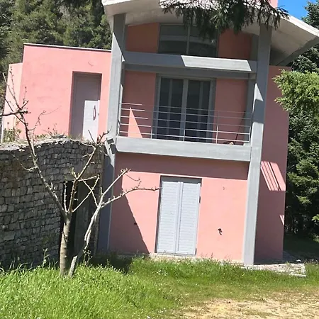 Forest House Сasa de vacaciones Seta